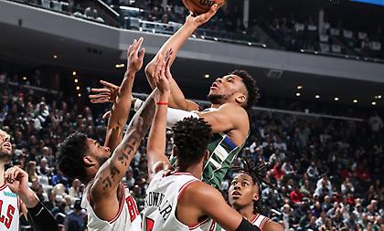 «Καθάρισαν» τους Μπουλς με φοβερό Γιάννη οι Μπακς και τώρα... Σέλτικς