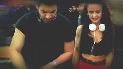 Mάνος Ιωάννου: Ο ηθοποιός σε ρόλο dj με την εκρηκτική Μαριλίτα