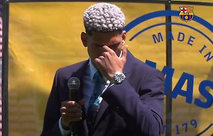 Υπέγραψε την επέκταση με Μπαρτσελόνα ο Αραούχο-Δάκρυσε στη σκηνή