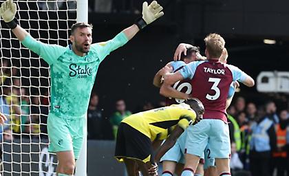 Ανατροπή… παραμονής για την ψυχωμένη Μπέρνλι, έπεσε και μαθηματικά η Νόριτς!