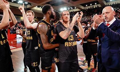 Χολ: «Παίξαμε ομαδικά και καλή άμυνα»