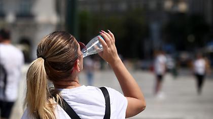 Επιστροφή στην κανονικότητα από 1η Μαΐου - Παραμένει η μάσκα στους εσωτερικούς χώρους