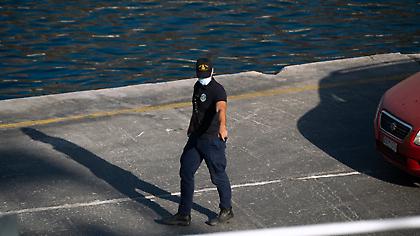 Άνδρας έπεσε υπό αδιευκρίνιστη αιτία στο λιμάνι του Πειραιά - Ανασύρθηκε νεκρός από το λιμενικό