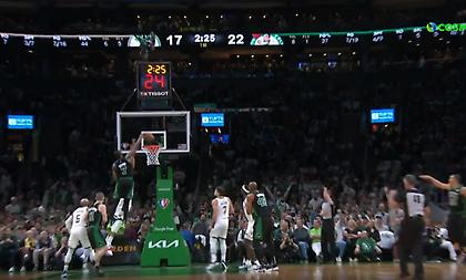 Απίθανο follow κάρφωμα του Μπράουν, πέρασε πάνω από τον Γιάννη!