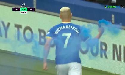 Άνοιξε το σκορ κόντρα στην Τσέλσι και πανηγύρισε με... καπνογόνο ο Ριτσάρλισον!