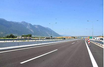 Τραγικό δυστύχημα στην Εθνική με θύμα οδηγό που σταμάτησε στη ΛΕΑ για να πάρει τηλέφωνο