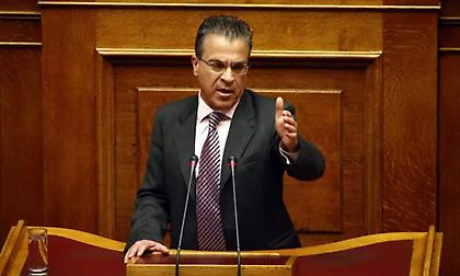 Νεκρός στο σπίτι του βρέθηκε ο 33χρονος γιος του Αργύρη Ντινόπουλου