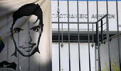 Δίκη Ζακ Κωστόπουλου: Ένοχοι ο κοσμηματοπώλης και ο μεσίτης-Αθώοι οι αστυνομικοί