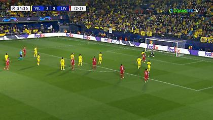 Σουτ του Άρνολντ, κόντρα και… δοκάρι!