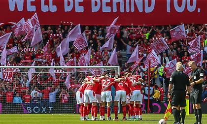 H Νότιγχαμ Φόρεστ του Βαγγέλη Μαρινάκη παίζει απόψε την απευθείας άνοδο στην Premier League!