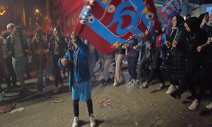 Συνεχάρησαν την Ελλάδα Ποντίων οι φίλοι της Τράμπζονσπορ και χόρεψαν… Ποντιακά!