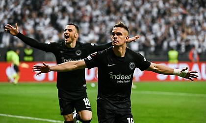 Αποτελείωσε τη Γουέστ Χαμ και… έφυγε για Σεβίλλη η απίθανη Άιντραχτ Φρανκφούρτης!