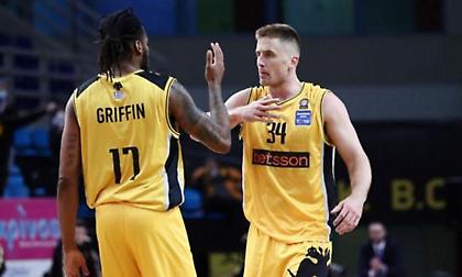 Μπήκαν στην ΑΕΚ Χάμερ, Γκρίφιν