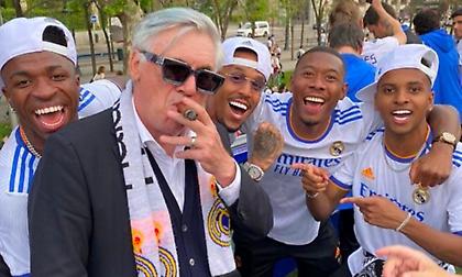 Αντσελότι: «Μας βοηθά η φανέλα μας να επιβιώνουμε»