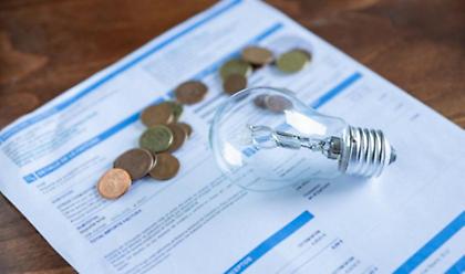Επιδότηση 56,6 ευρώ στους λογαριασμούς ρεύματος τον Μάιο - Στα 20 ευρώ το φυσικό αέριο