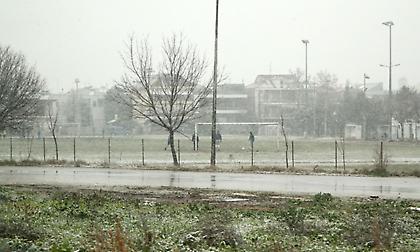 Πληρώνουν για να δοθεί το όνομα της γυναίκας τους σε κακοκαιρία!