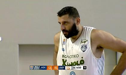 Το χειροκρότημα του κόσμου στην τελευταία παράσταση του Μπουρούση