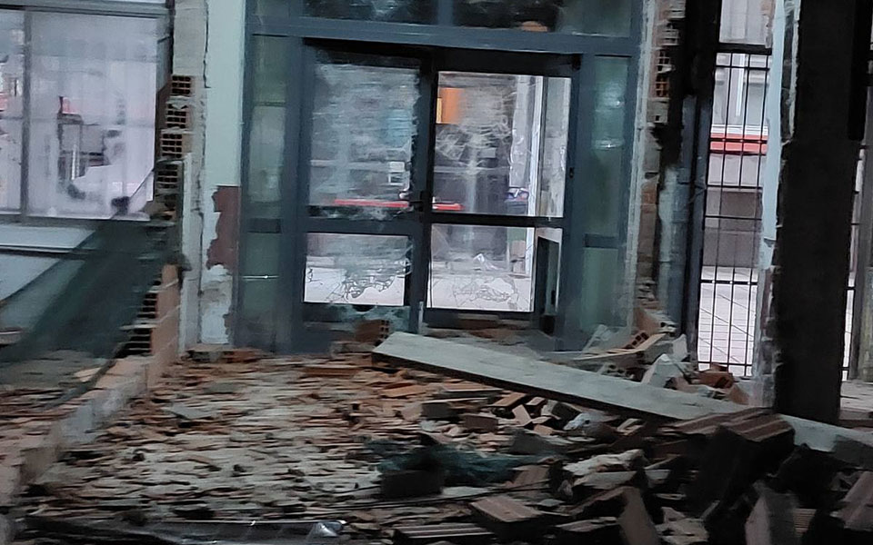 ΑΠΘ: Γκρέμισαν το ισόγειο του Βιολογικού