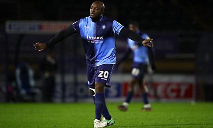 Ο θηριώδης Ακινφένουα θα παίξει το τελευταίο ματς της καριέρας του στο ''Wembley''!