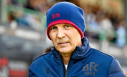 Επέστρεψε στον πάγκο της Μπολόνια ο Μιχαΐλοβιτς (pics)