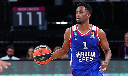 Αμφίβολοι για Ολυμπιακό Σιμόν και Μπομπουά!