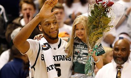 Μάτζικ Τζόνσον για Πέιν: «Θα μας λείψει πολύ ο Εντριαν»