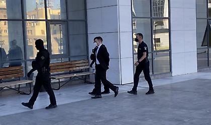 Στα δικαστήρια ο Μπάμπης Αναγνωστόπουλος