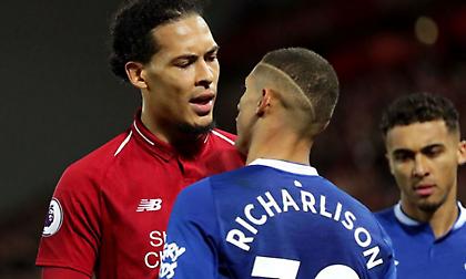 Ριτσάρλισον: «Όλοι μισούν τη Λίβερπουλ - Υπάρχουν τρεις καλύτεροι αμυντικοί από Φαν Ντάικ»