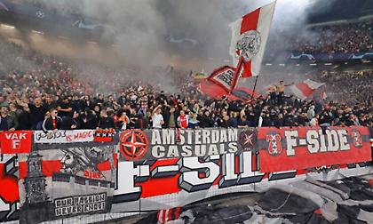 Η δήμαρχος απαγόρευσε στους οπαδούς του Άγιαξ να πανηγυρίσουν στους δρόμους, οπότε πήγαν… σπίτι της!