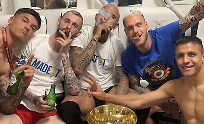 Γλέντησαν το Κύπελλο με πούρα και τσιγάρα οι παίκτες της Ίντερ (pics)