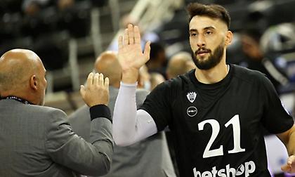 Καμπερίδης: «Φτάνει μόνο μια νίκη επί της ΑΕΚ»