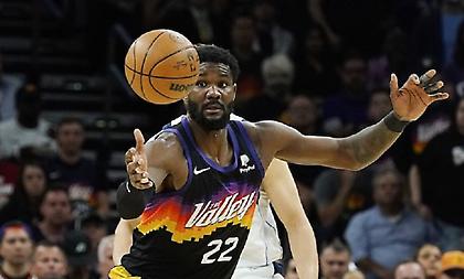 Στην κορυφή του Top 5 το θεαματικό κάρφωμα του Έιτον στον Ντόνσιτς για το NBA