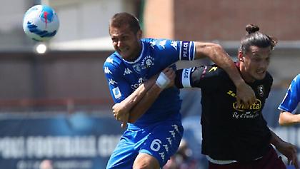 «Χαρακίρι» για τη Σαλερνιτάνα, κρατάει «ζωντανές» τις Τζένοα, Κάλιαρι!