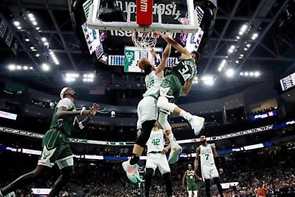 Κορυφή με 3/5 στο top-5 του NBA ο Γιάννης