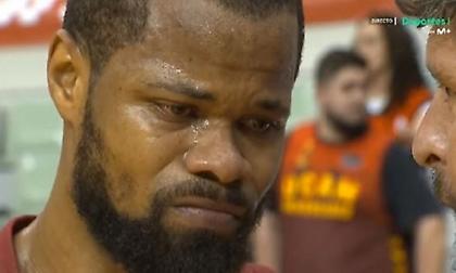 Συγκλονιστικός Ομάρ Κουκ: Ανακοίνωσε την απόσυρσή στα 40 του ξεσπώντας σε κλάματα!