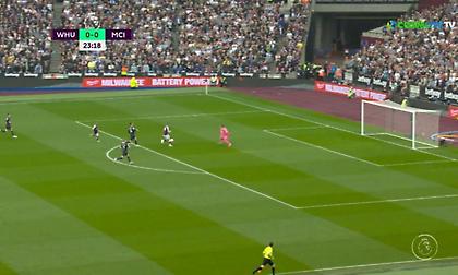 Παγώνει Σίτι και Γκουαρδιόλα ο Μπόουεν!