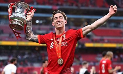 Φαν Ντάικ για Τσιμίκα: «Το αξίζει, δουλεύει σκληρά»