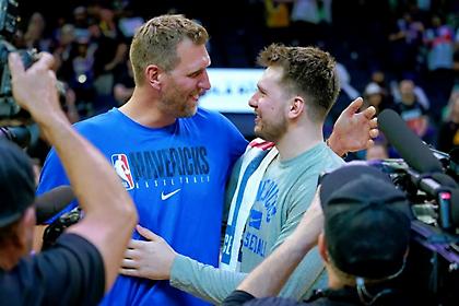 Το παρελθόν και το παρόν: Η αγκαλιά του Νοβίτσκι στον Ντόντσιτς