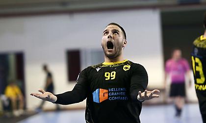 Έβγαλε ψυχή και έμεινε ζωντανή για τον τίτλο η ΑΕΚ!