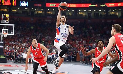 Λάρκιν: «Μοναδική η ατμόσφαιρα, μεγάλο το σουτ του Μίτσιτς»