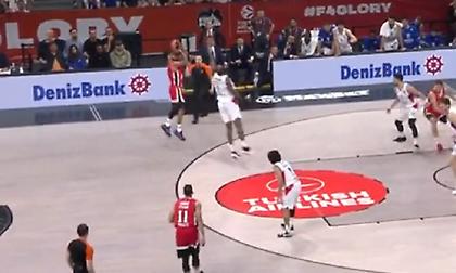 Το στεπ μπακ τρίποντο του Ντόρσεϊ κόντρα στην Εφές