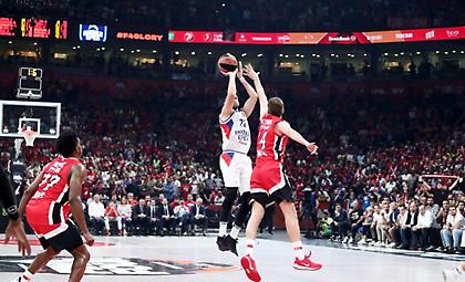 Το απίστευτο buzzer-beater του Μίτσιτς που λύγισε τον Ολυμπιακό!