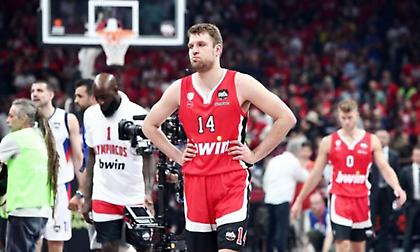 Βεζένκοφ: «Αναλαμβάνω την ευθύνη, μας μένει μια πίκρα, τώρα πρωτάθλημα»