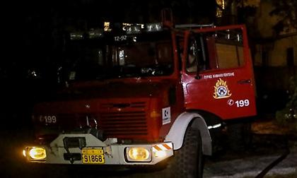 Φωτιά σε εγκαταλελειμμένο κτίριο στο Αιγάλεω