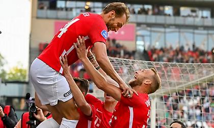 Τριάρα στη Φίτεσε και «βλέπει» τελικό playoffs η Ουτρέχτη