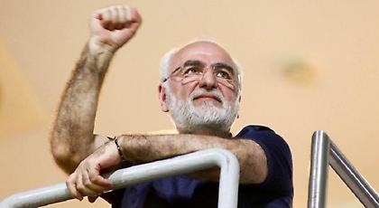 Εμψύχωσε τους παίκτες του ΠΑΟΚ ο Σαββίδης: «Γυρίστε στη Θεσσαλονίκη με το Κύπελλο»