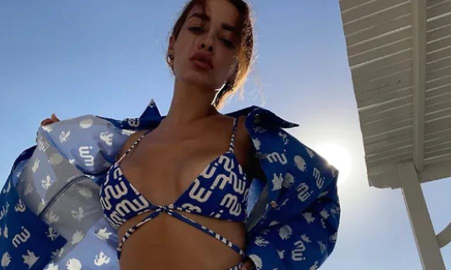 Η Ελένη Φουρέιρα ποζάρει ολόγυμνη στο εξώφυλλο του νέου της άλμπουμ!