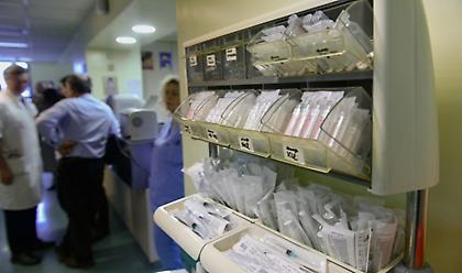 Ευλογιά των πιθήκων: Με πυρετό και εξανθήματα σε όλο του το σώμα ο τουρίστας που νοσηλεύεται