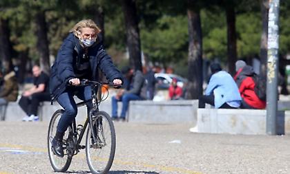Κορωνοϊός: 2.385 νέα κρούσματα-11 νέοι θάνατοι-156 διασωληνωμένοι
