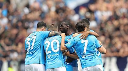 Γκολ, ξύλο και ιδανικό φινάλε για τη Νάπολι!